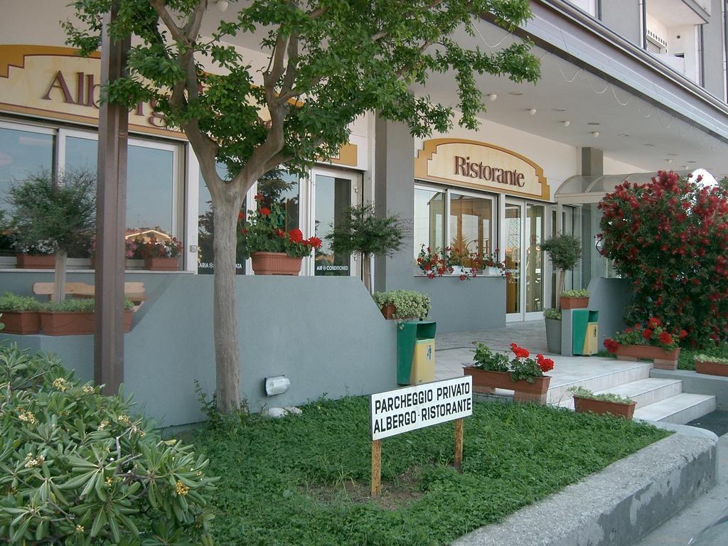 Hotel Filiberto Rimini Exterior foto